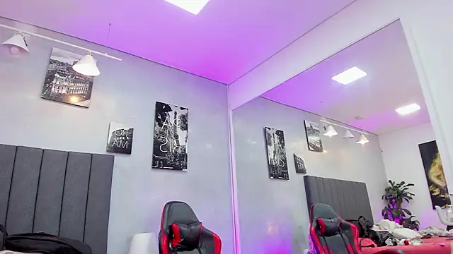 kendra_london's cam snapshot