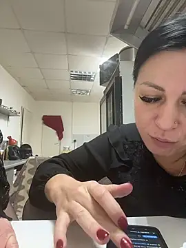 _Mila_Love's cam snapshot