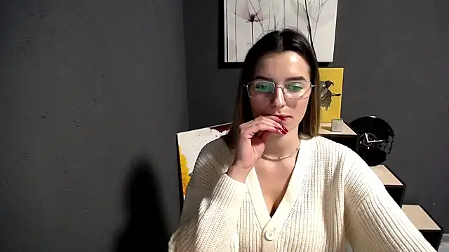 lady_olivia_'s cam snapshot