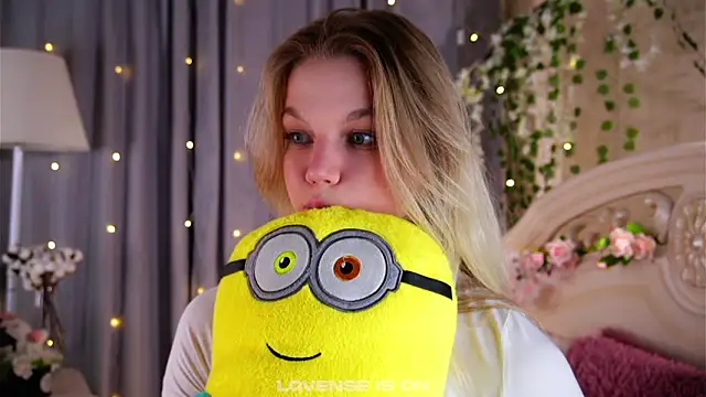 EdlinAlliston's cam snapshot