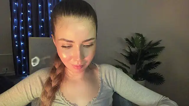 Aurora_Glow21's cam snapshot