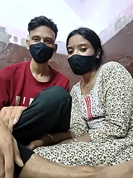 couplegk71 live sex cam