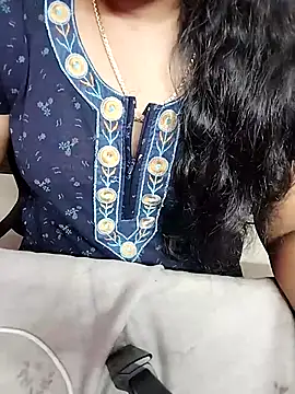 Tamil-seetha22 live sex cam