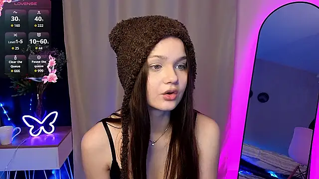 natur_ella's cam snapshot