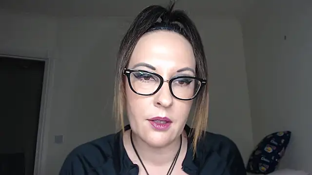 Humiliatrixxxx's cam snapshot