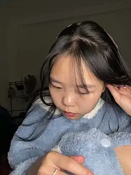 Emely-lysea's cam snapshot