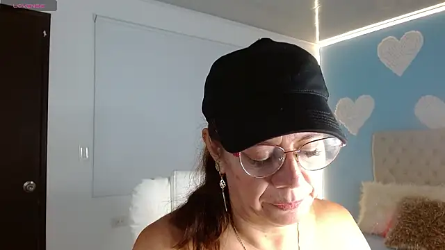 channelsmith_55's cam snapshot