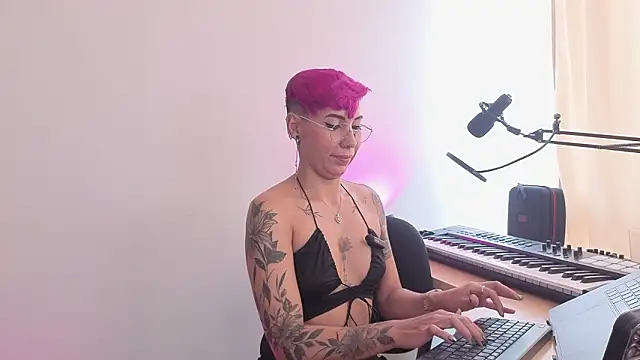 MiaMorgan_'s cam snapshot