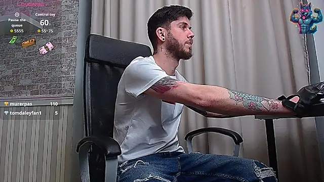 JonahShaw live sex cam