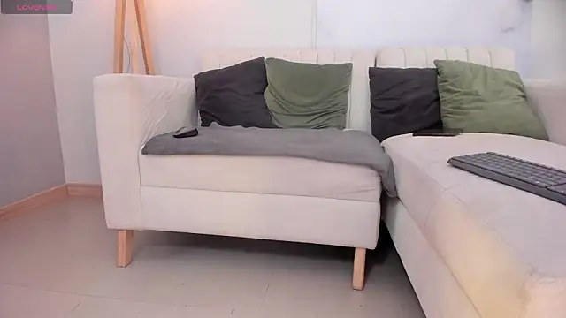 marie_bass's cam snapshot