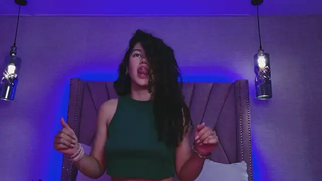 RoxanaAngel's cam snapshot