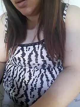 Madam-bezoul-'s cam snapshot