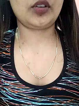 Wild-janvi's cam snapshot