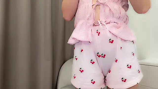 ShySchoolGirl live sex cam