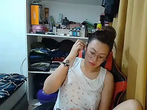 crizzybel's cam snapshot