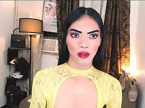 yoursexyasiantsxx's cam snapshot