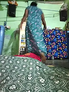 Tamilselviroja- live sex cam