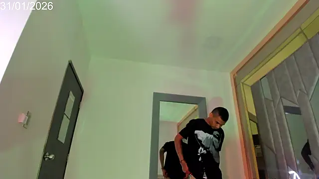 Rpoolrboy live sex cam