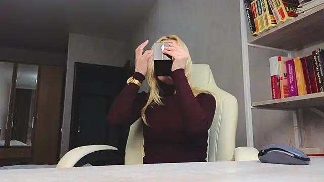 Marietta_Castro live sex cam