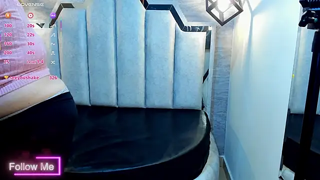 _Emily_rosee_'s cam snapshot