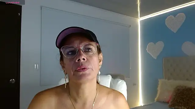 channelsmith_55's cam snapshot