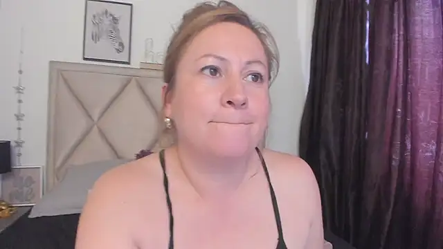 MonyCassius's cam snapshot