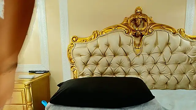 EmmaLebrun's cam snapshot