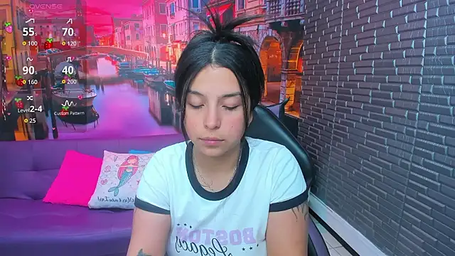 Small_naughty_'s cam snapshot