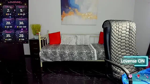 Julia_Dean's cam snapshot