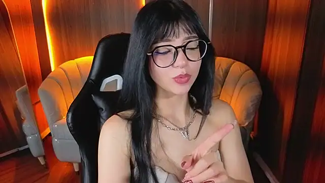 _mia_collins_b_'s cam snapshot