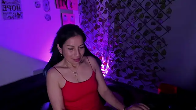 Megan_Collinss_'s cam snapshot