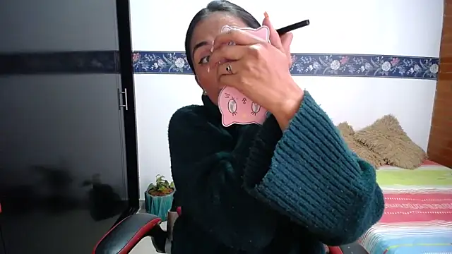 sharoon_cheerry's cam snapshot