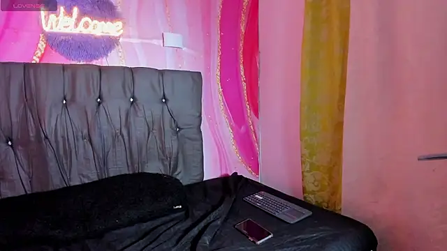 Blair_BigTits's cam snapshot