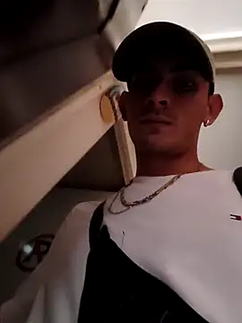 Exlifer live sex cam