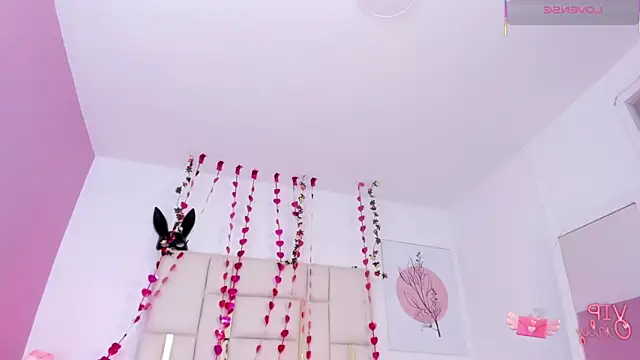 Silvanna-Casstro live sex cam