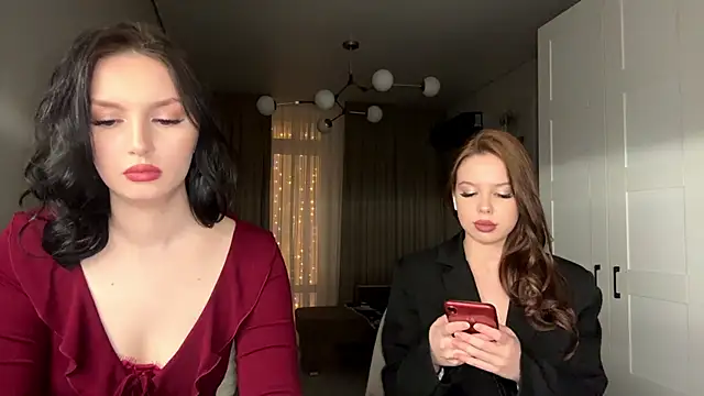 PinkClouds_'s cam snapshot