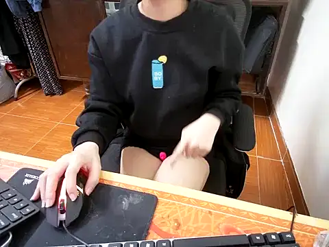 ---Lusi03---'s cam snapshot