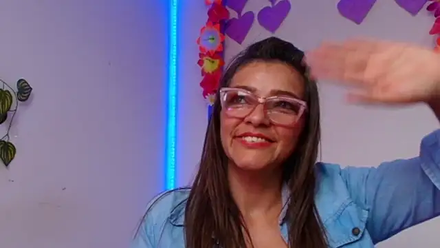 Carol_Miss2's cam snapshot