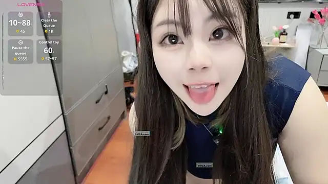 mooe-123123's cam snapshot