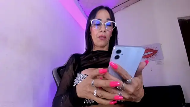 crisstal_miler's cam snapshot