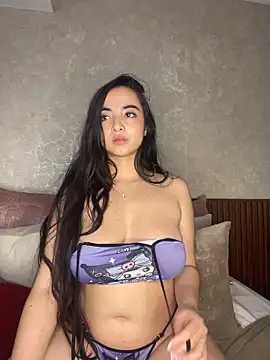 alisonnwalker2025's cam snapshot