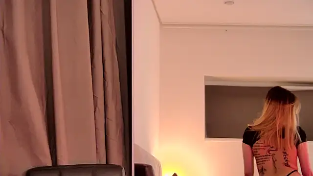 ElisMuse's cam snapshot