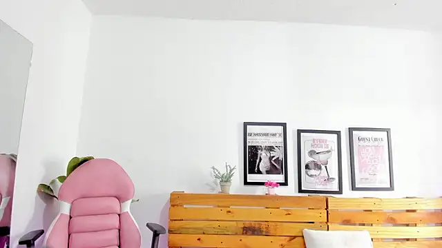 Naughty_Vanessa_ live sex cam