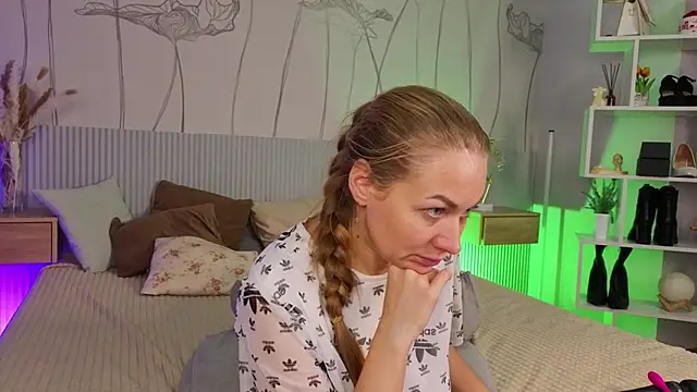 Gentle_Vibes_'s cam snapshot