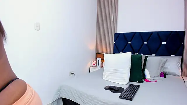 gabytyara2's cam snapshot