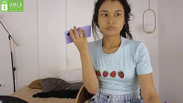 sexychanell_18's cam snapshot