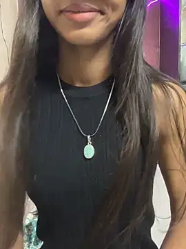 Desire_Zoya's cam snapshot