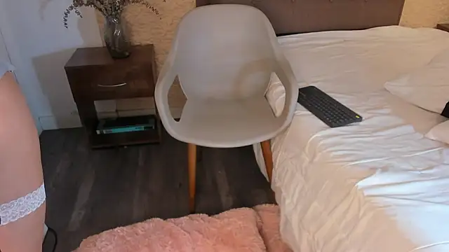 SalomeStorm_'s cam snapshot