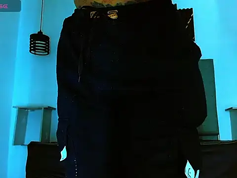 Hot_Latino_x's cam snapshot