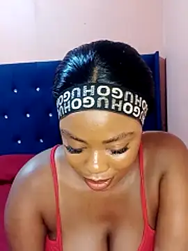 Luciouslips00's cam snapshot